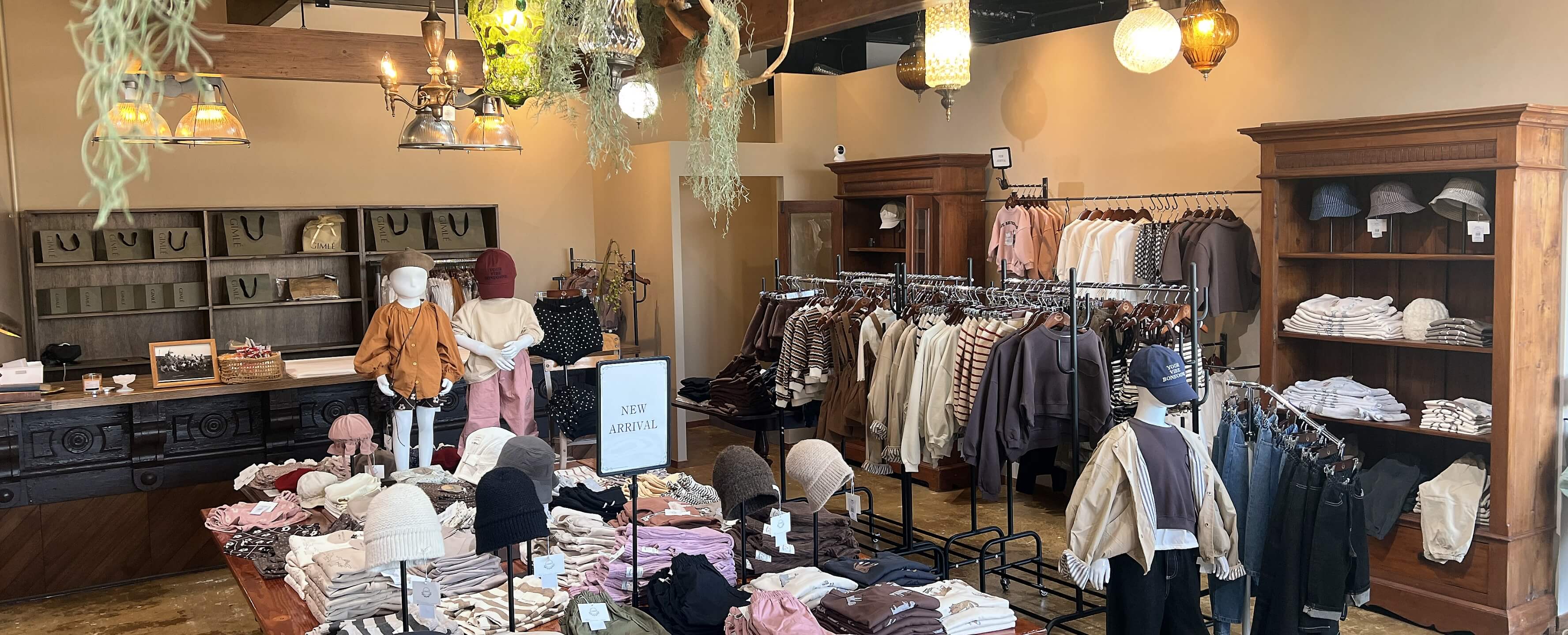 GIMLÉ little closet ギムレー リトルクローゼット